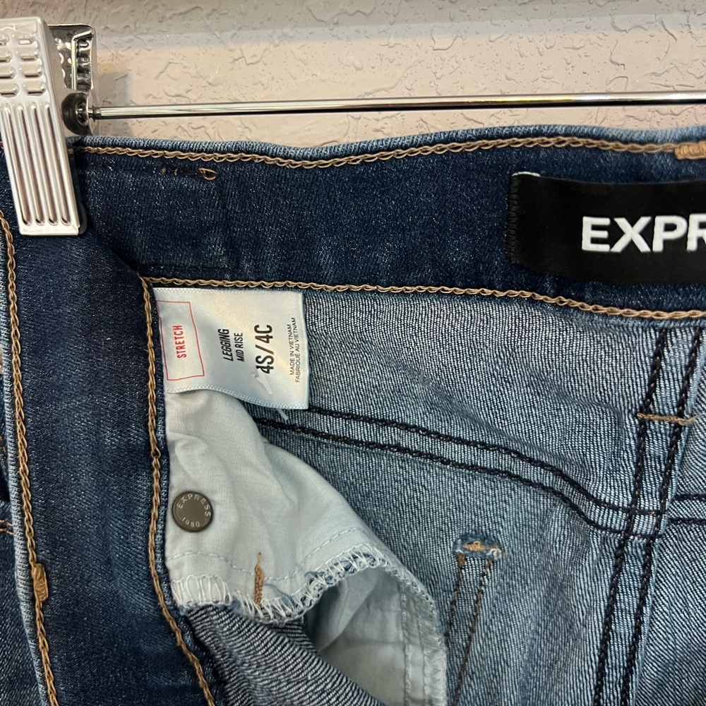 Express Mid Rise Stretch Legging Jeans - Picture 2 of 4